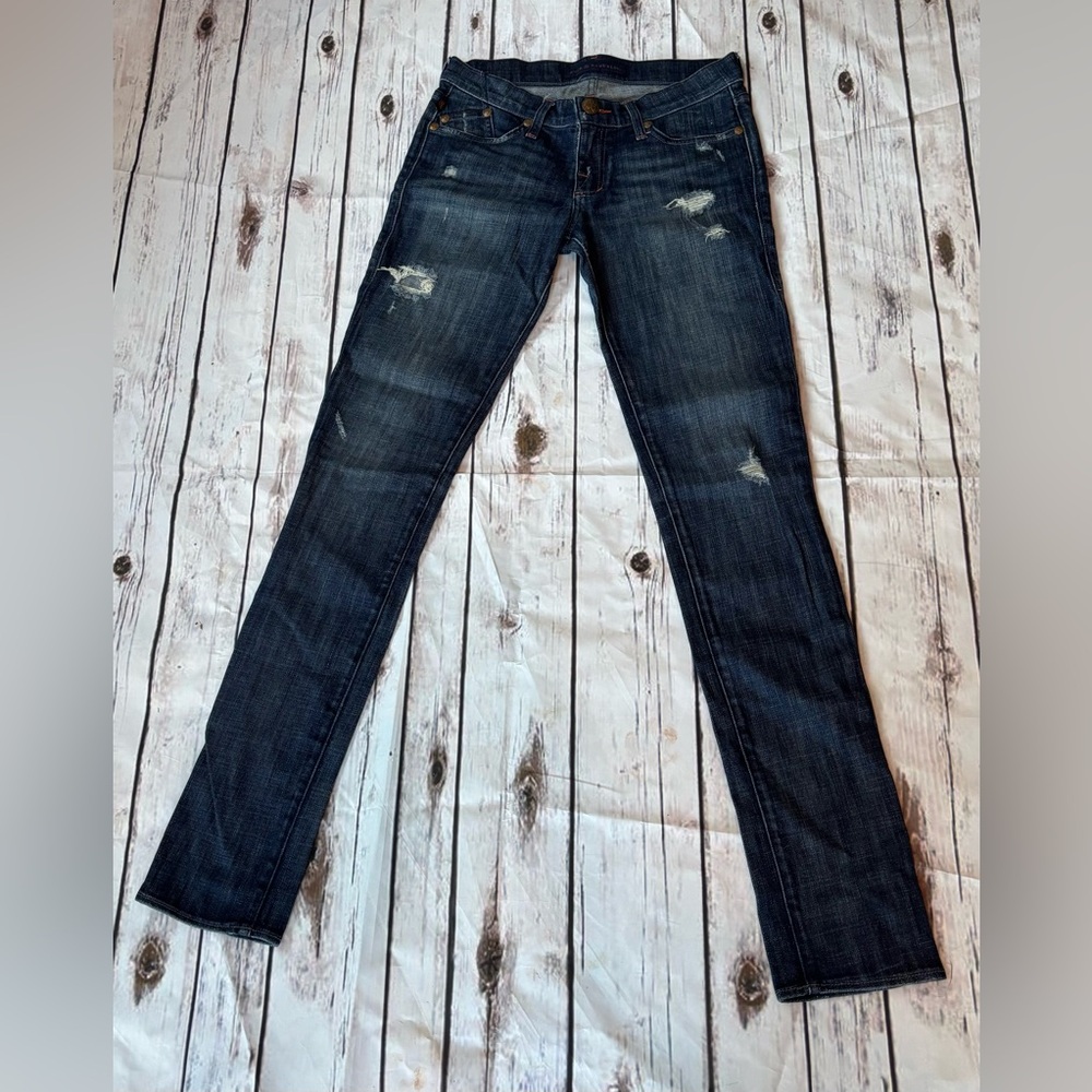 Rock & Republic distressed jeans size 27